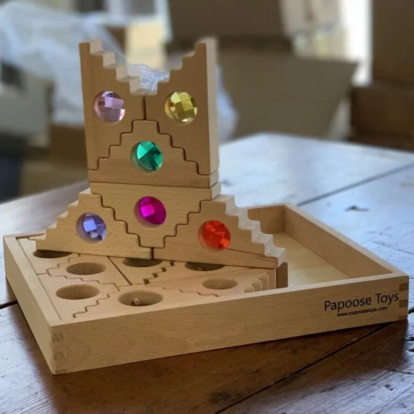 Papoose | Dutch Step Gables | 16 Windows in Tray
