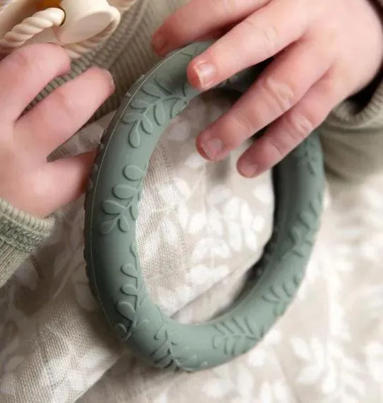 Silicone Teether Leaves Sage